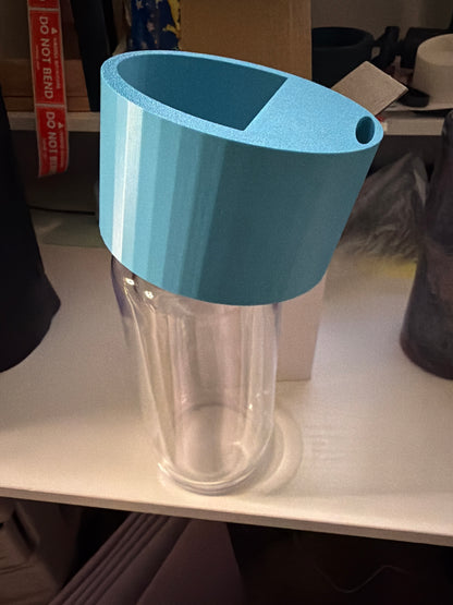 Glitter funnel with slit for pokey tool