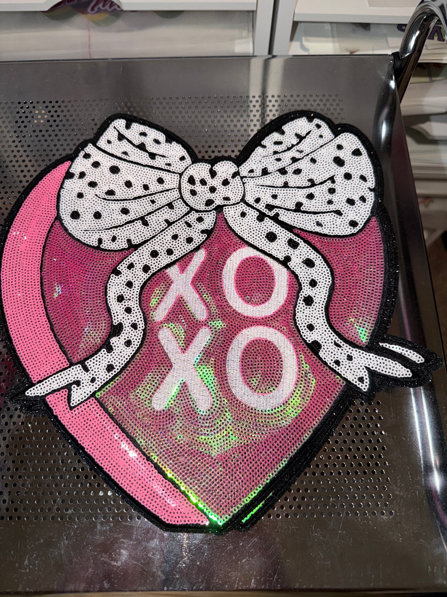 Xoxo heart patch w/bow