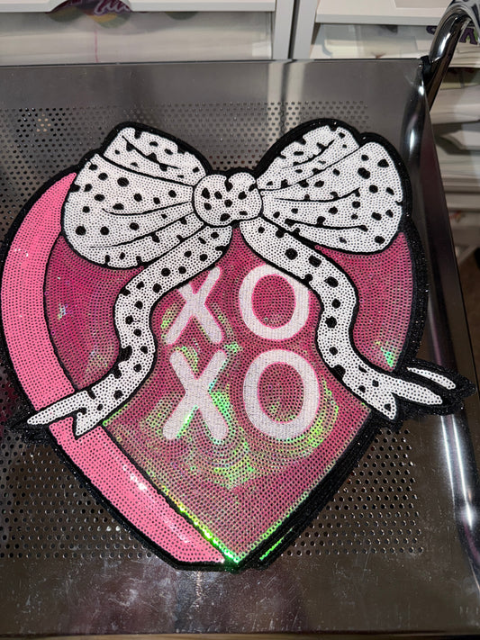 Xoxo heart patch w/bow