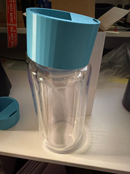 Glitter funnel with slit for pokey tool