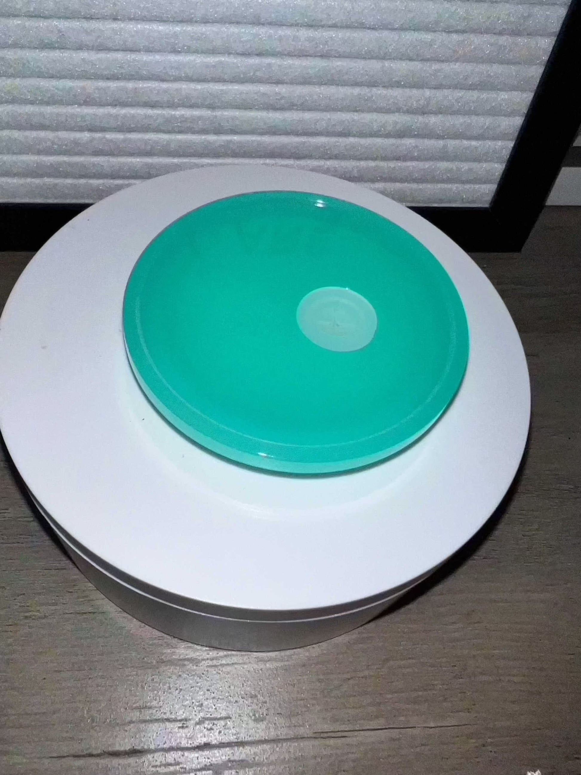 Vibrant 16oz colored lids